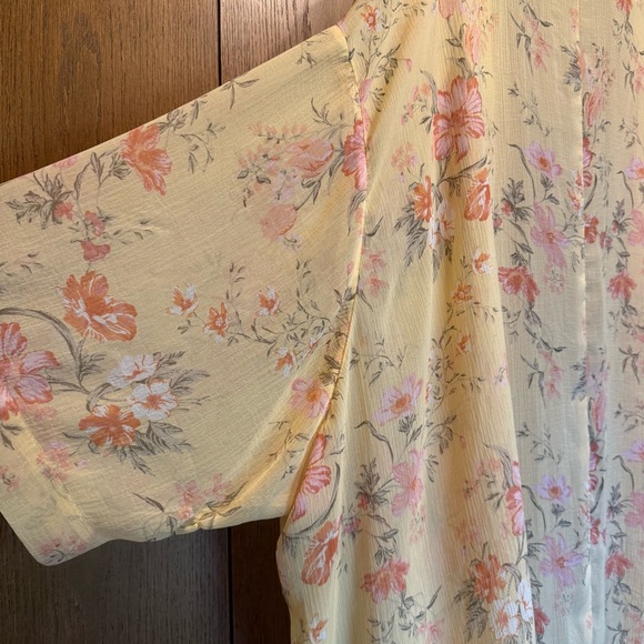 American Eagle Pale Yellow Floral Chiffon Open Front Kimono Boho Festival Beachy - Picture 12 of 12